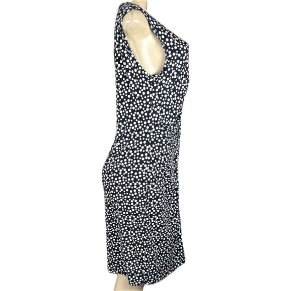 Ellen Tracy M Navy-White Dot Print V-Neckline Ruched Sleeveless Below Knee Dress - Picture 3 of 6